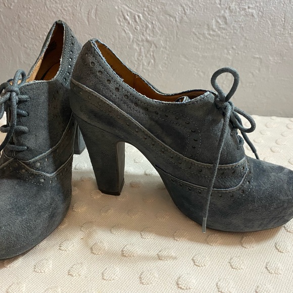 MIZ MOOZ Lance Brown Suede Heeled Booties - Picture 10 of 16